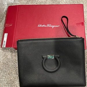 Nice large hand bag by Salvatore Ferragamo